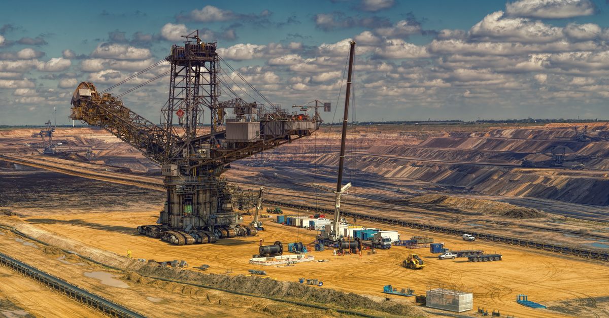 Trump soutient l'industrie charbonnière avec 700 millions de dollars
