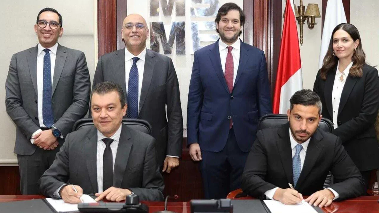 Treffen der Leiterin des Fonds für ländliche Industrien