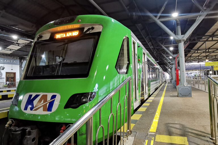 Record Increase in Airport Train Passengers in Yogyakarta