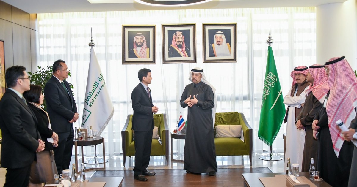 Accueillir le chargé d'affaires américain à Riyad