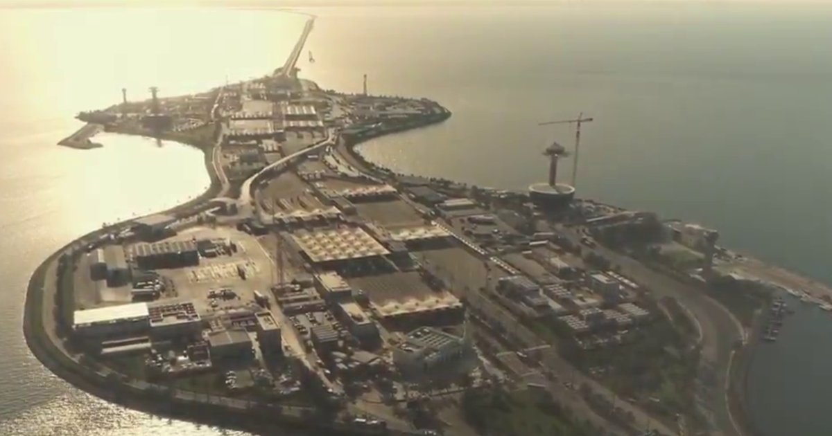 نائب أمير الشرقية يستعرض مشاريع جسر الملك فهد