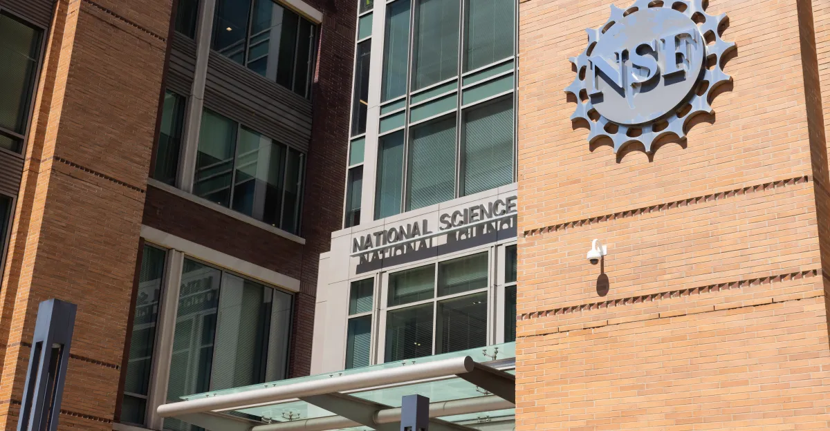 ترامب يُقيل مجلس العلوم الوطني بالكامل