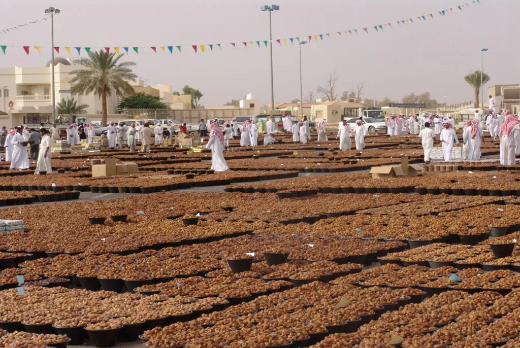Accueillir l'équipe du forum national du tourisme