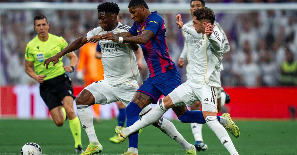 الكلاسيكو: برشلونة يسعى لحسم لقب الدوري الإسباني