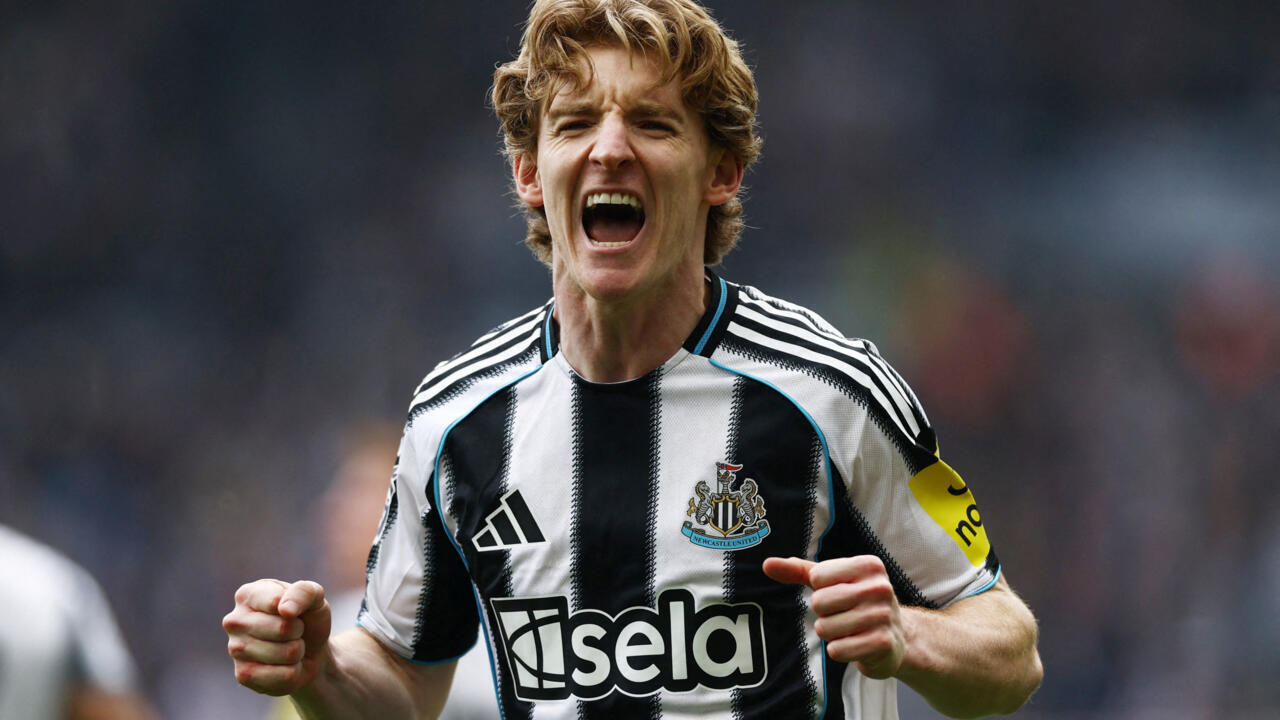 Barcelona signs Anthony Gordon from Newcastle for €70 million