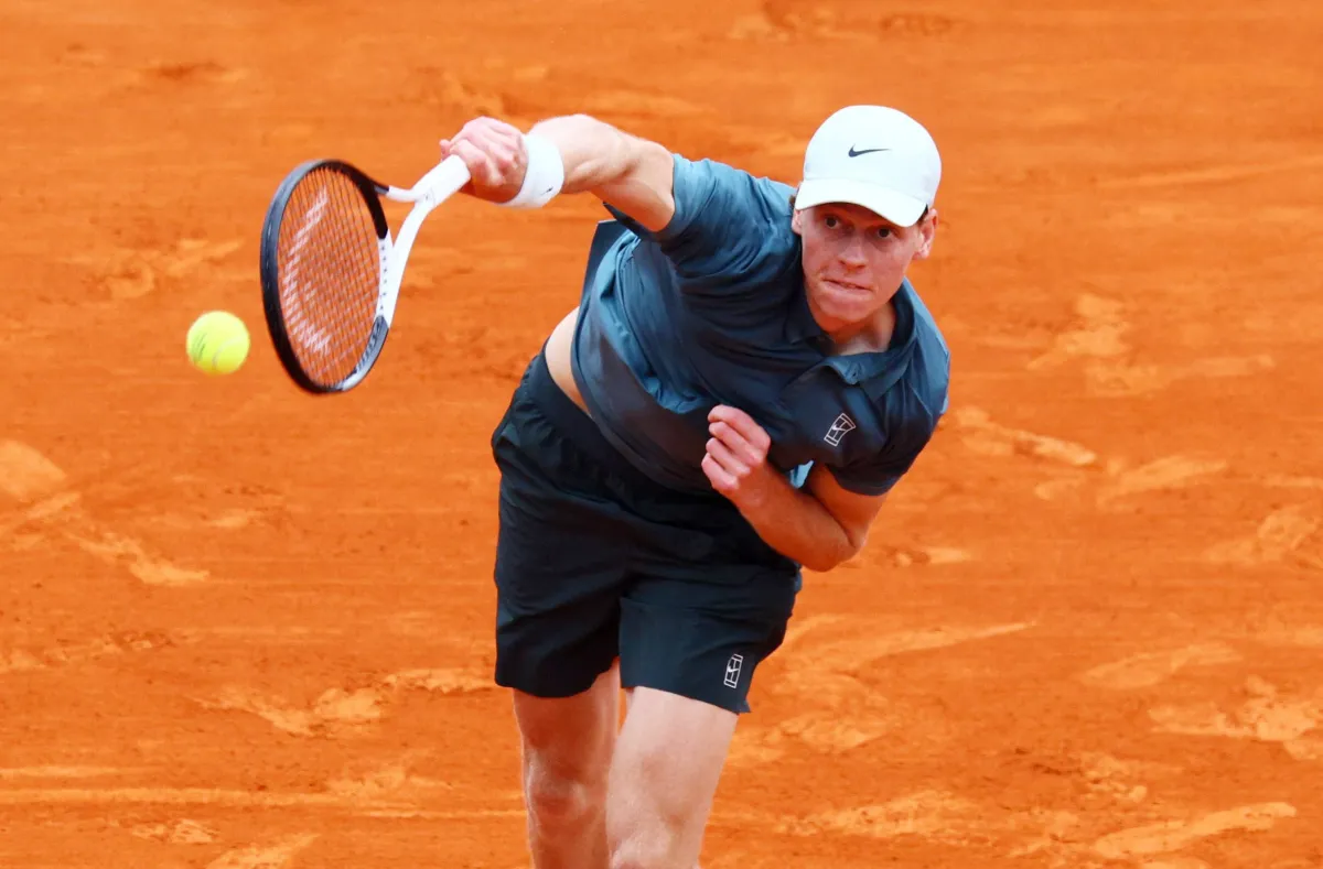 سينر يفوز في مونتي كارلو ويبدأ مشواره بقوة