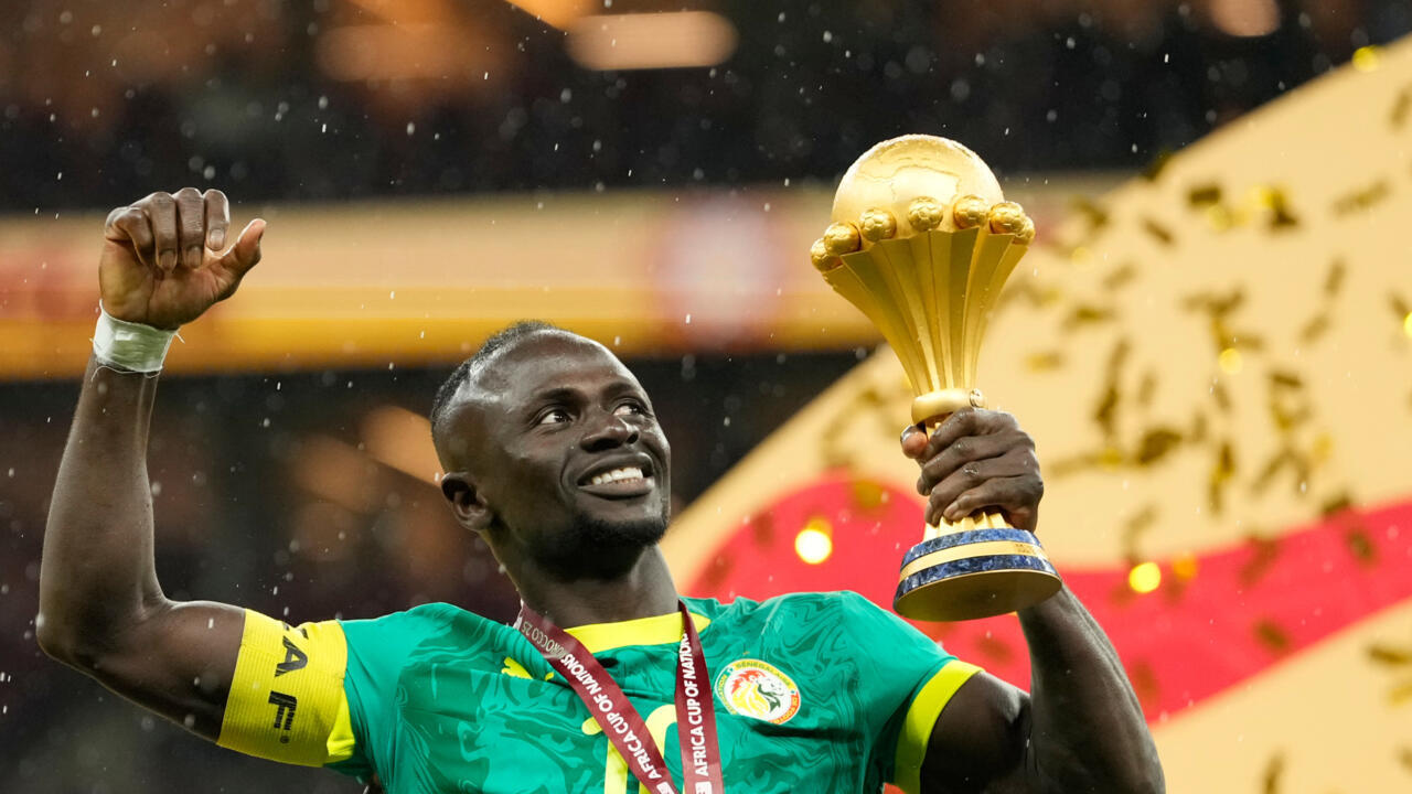 Senegal prezentuje Puchar Afryki mimo odebrania tytułu