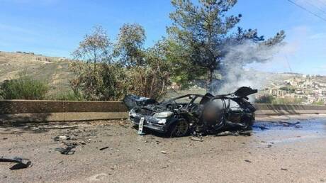 Israeli army targets Lebanese journalists' vehicle in video