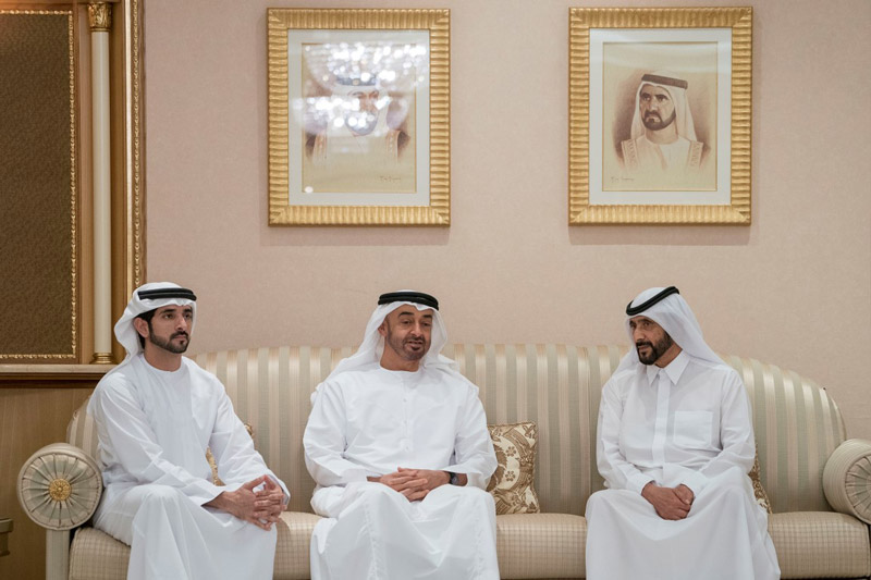 منصور بن زايد يعزي في وفاة شقيقة عبدالجليل الفهيم