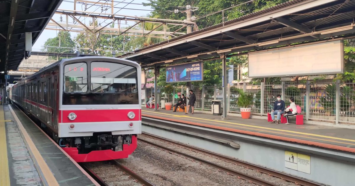 Zunahme der Reisenden mit Zügen in Indonesien