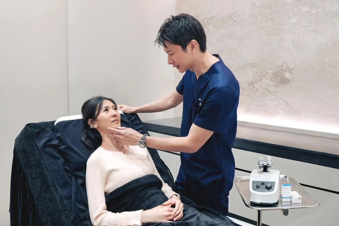 تحسين مظهر ندبات حب الشباب بطرق فعالة