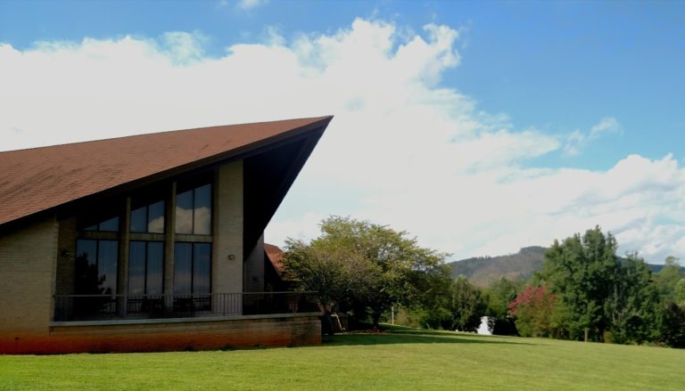 تحسين خدمات المركز الصحي الشرقي في مادبا