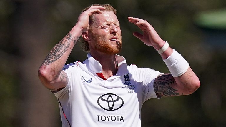 Stokes'in sakatlığı, Durham ile sezon başlangıcını kaçırıyor