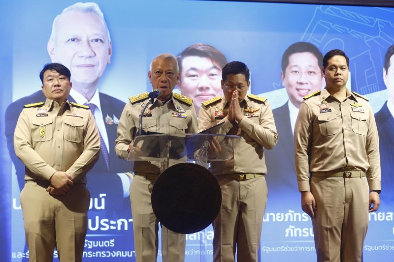 تجميد أسعار النقل العام في تايلاند خلال سونغكران