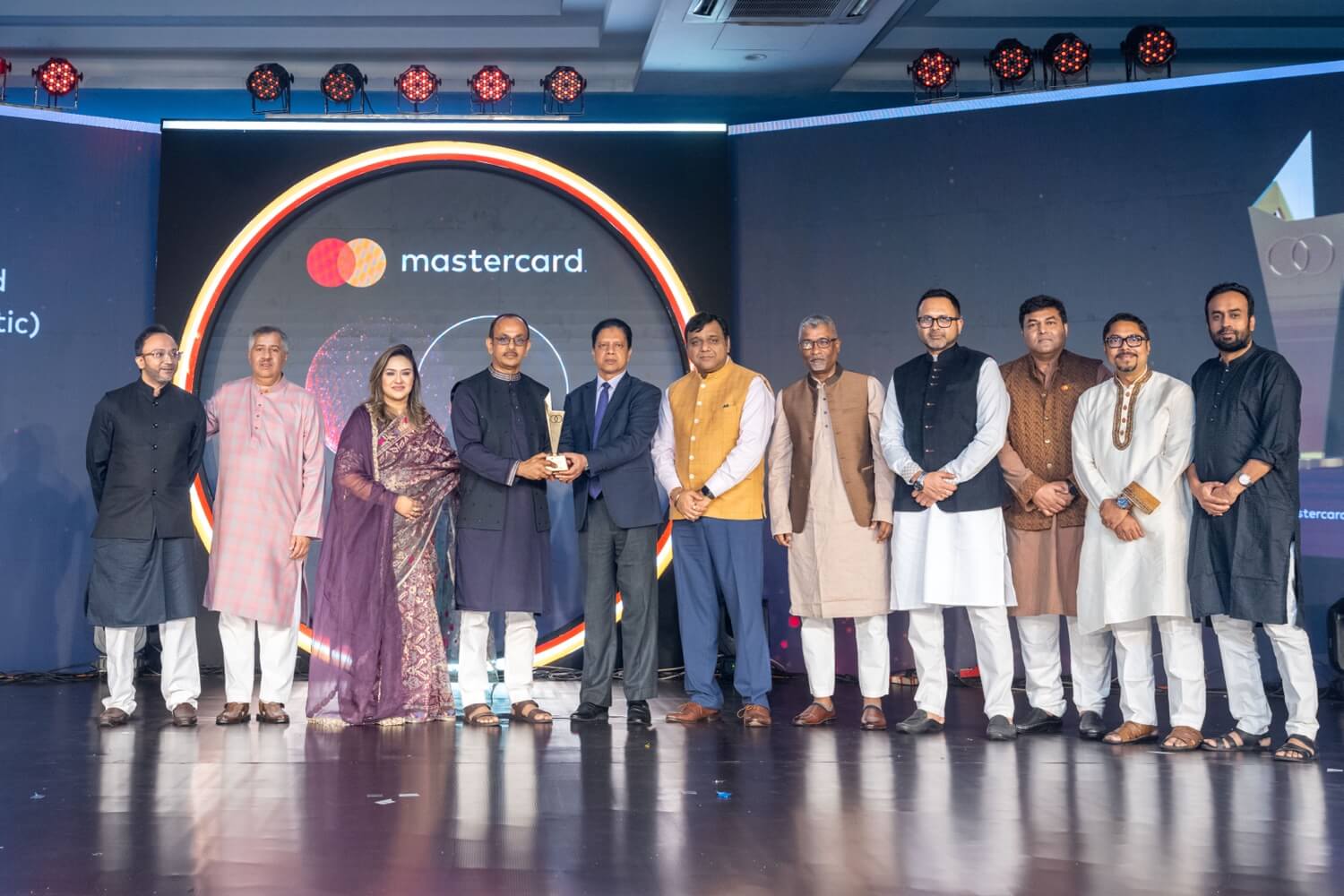 بنك القاهرة يحصد جائزة التميز في المسؤولية المجتمعية