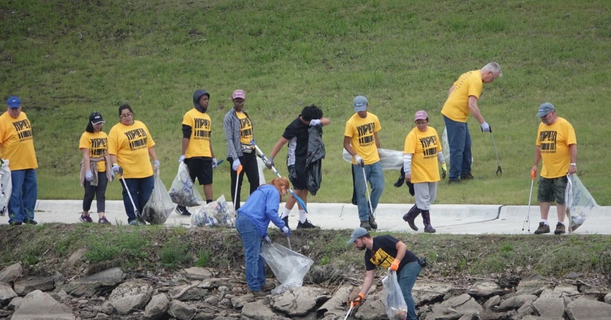 Bisan Grahan River Cleanup in Jakarta to Combat Flooding