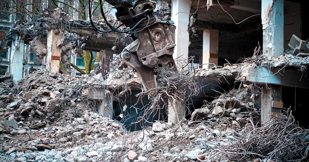 حادثة مأساوية في جاكرتا: عائلات الضحايا ترفض التشريح