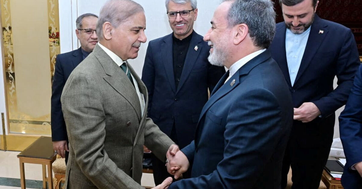 إيران ترفض المطالب الأمريكية خلال محادثات باكستان