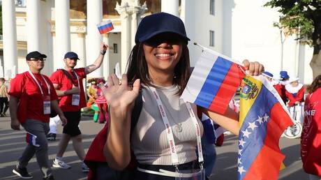 استمرار التواصل بين روسيا وفنزويلا في مشاريع ثنائية