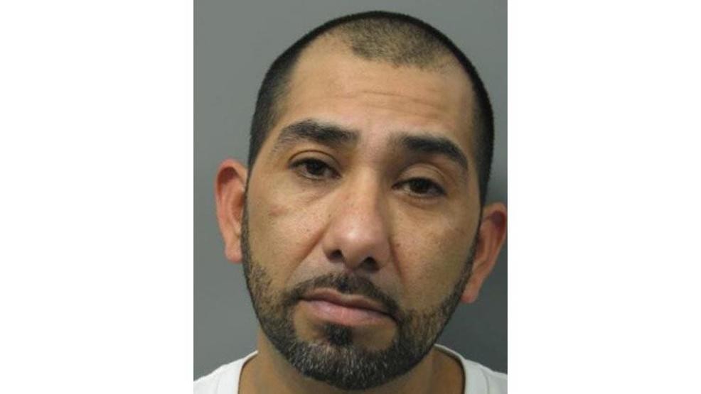 السجن 19 شهراً لرجل اعتدى على صديقة شقيقه