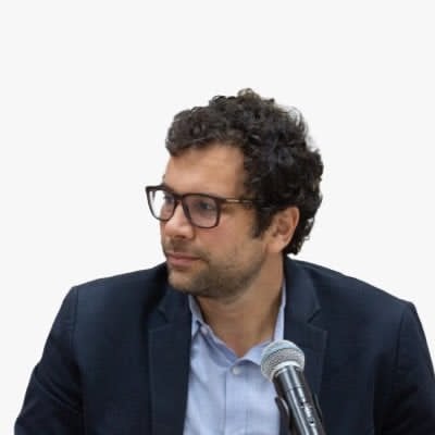 اجتماع برشلونة: الديمقراطية والعدالة الاقتصادية