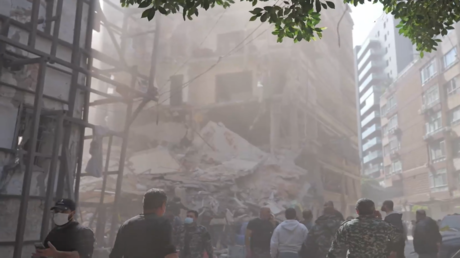 غارات إسرائيلية تدمر بيروت وتوقع مئات الضحايا