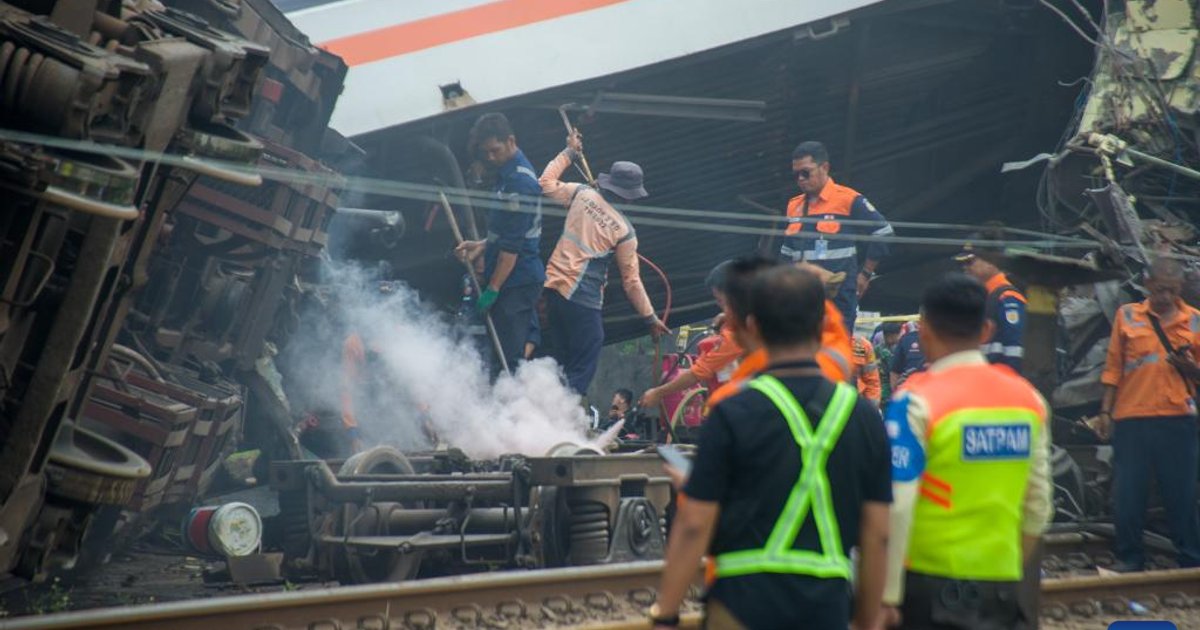 Rescue efforts for train accident victims in Indonesia