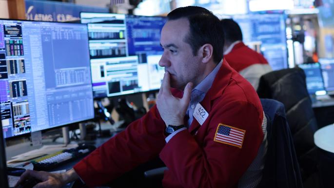 Marchés boursiers américains : Optimisme prudent face aux pertes mensuelles