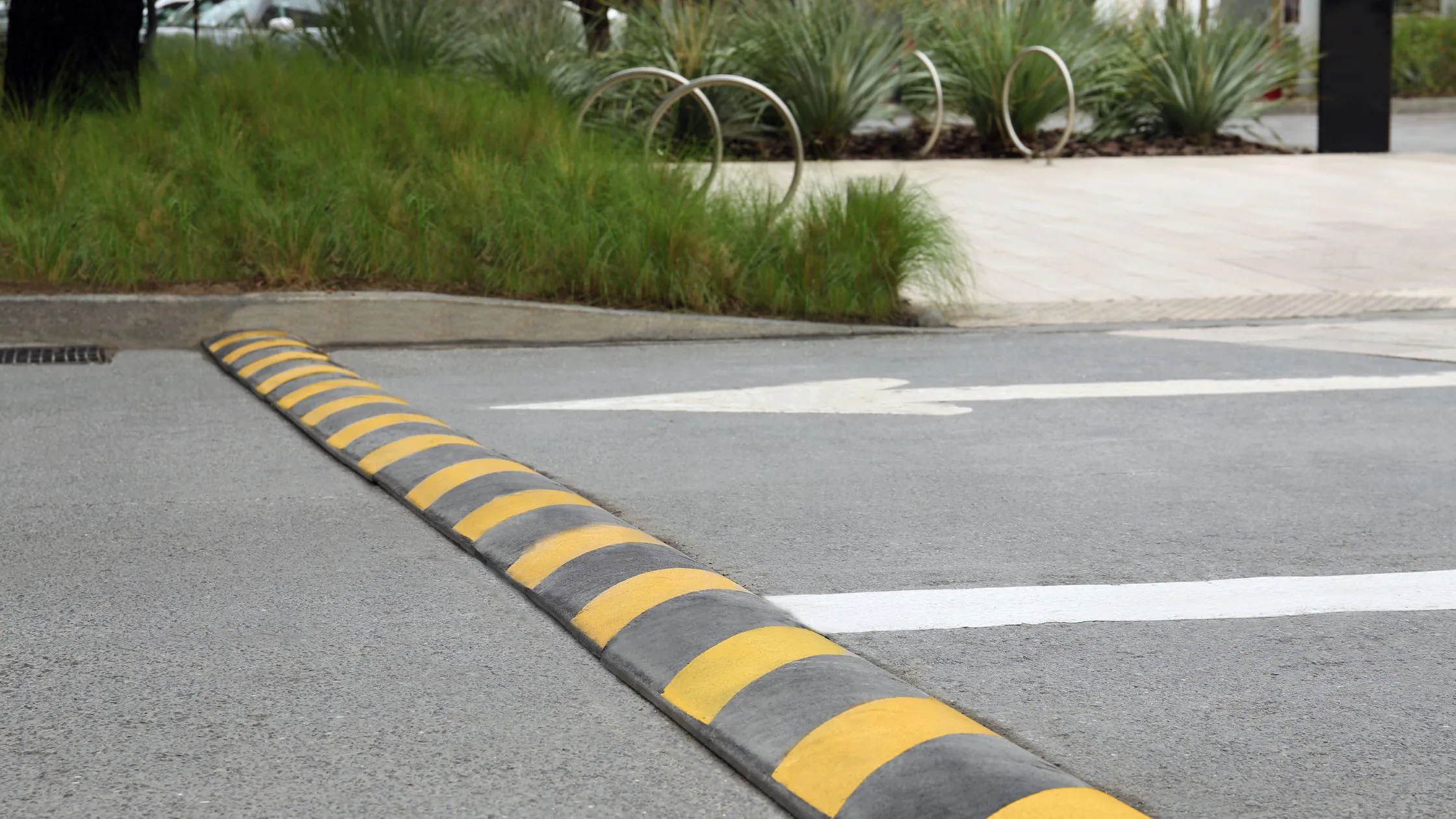 تحسين نظام النقل في إندونيسيا لضمان السلامة العامة