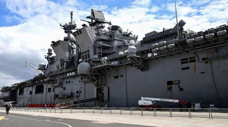 نفي أمريكي لاستهداف "يو إس إس تريبولي" في بحر العرب