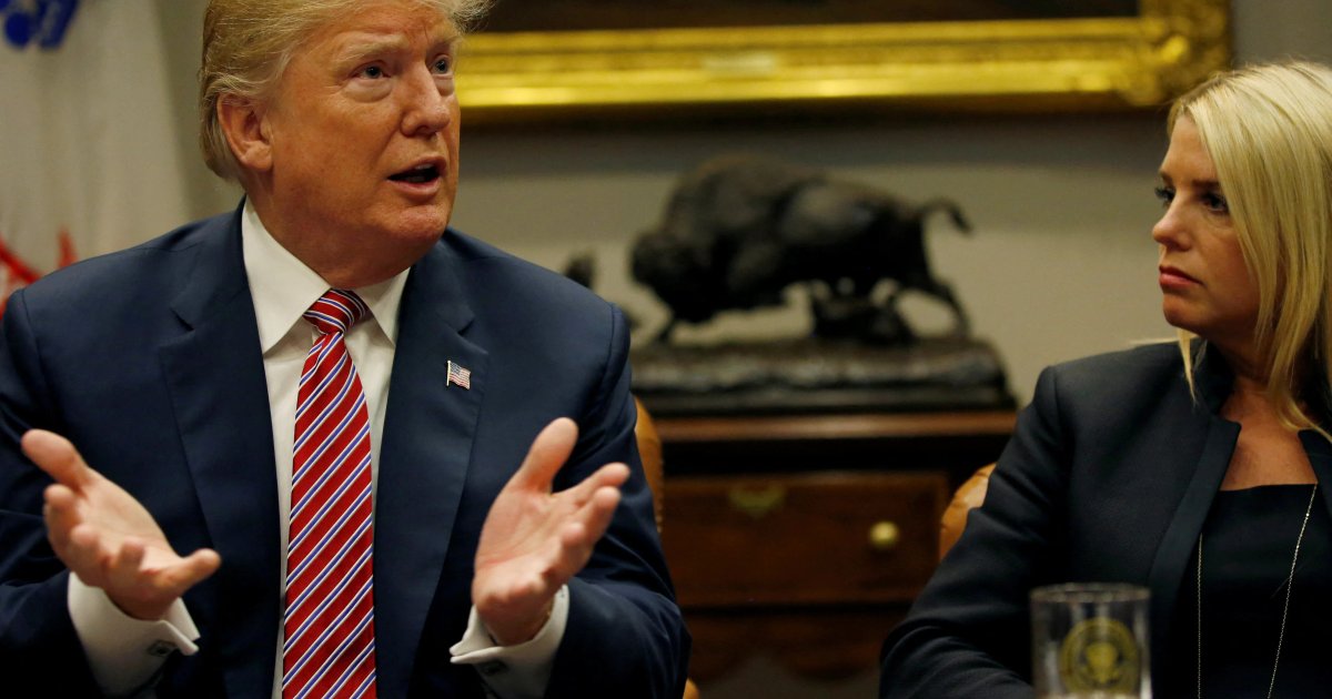 ترامب يغير المدعي العام في خطوة مفاجئة