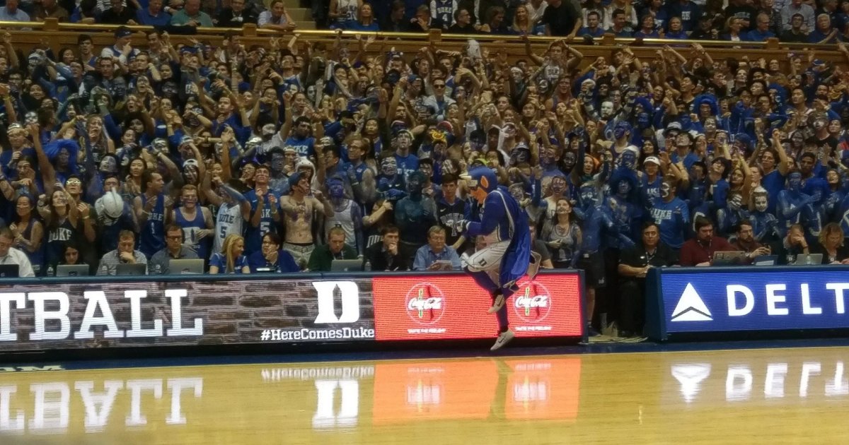 تأهل الفرق إلى نصف نهائي بطولة مارس المجنونة