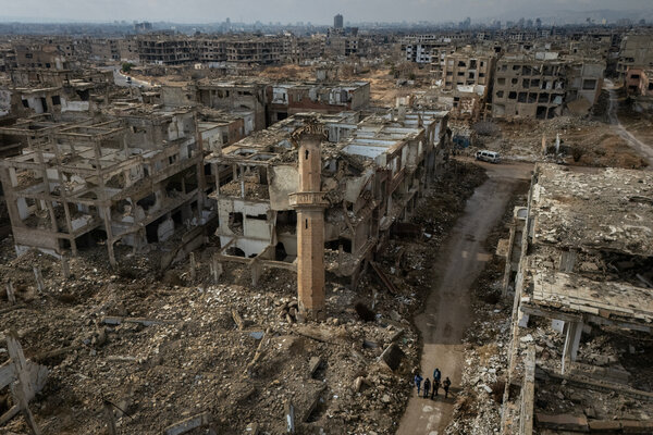 رفع قيود الاستيراد عن السلع السورية وفرض رسوم حماية