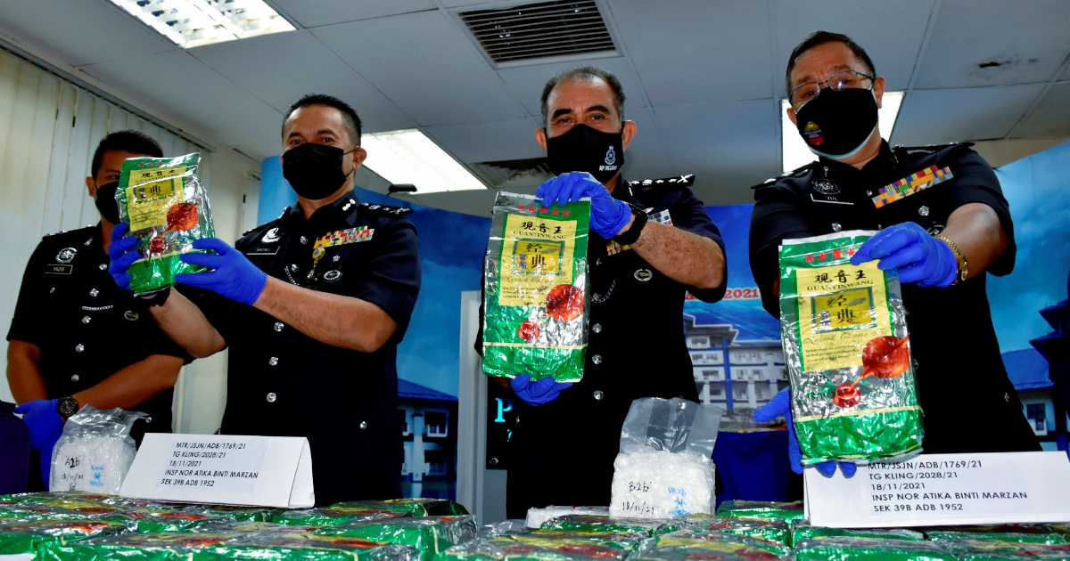 الشرطة الإندونيسية تلقي القبض على مروجي مخدرات في تاناه أبانغ