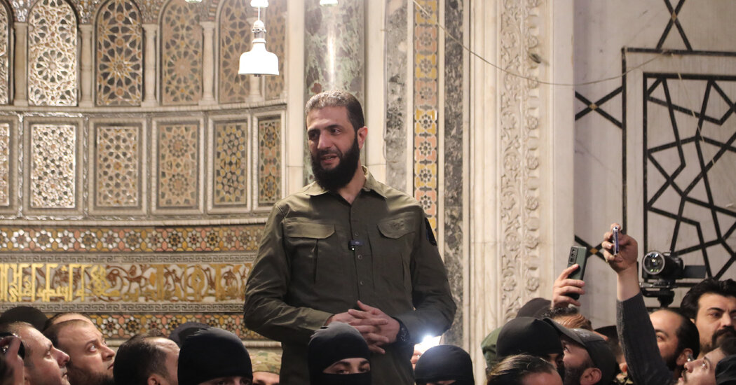 الإفراج عن قيادي سوري في الإمارات واستقبال حافل في دوما