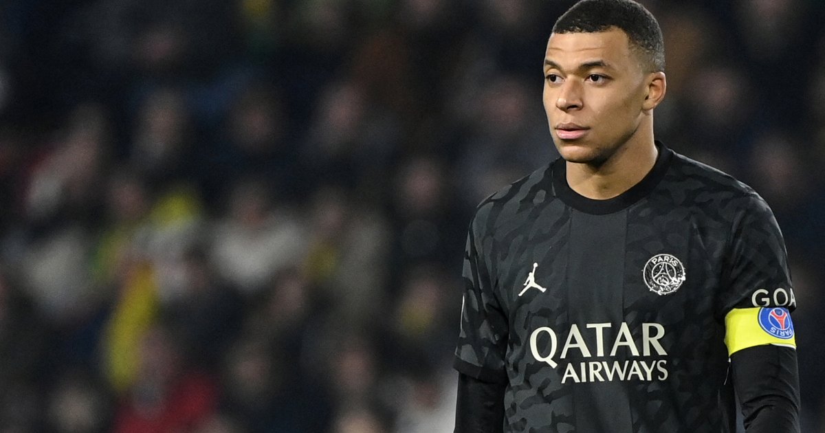 مهاجم البرازيل السابق: مبابي هو من لعب معي