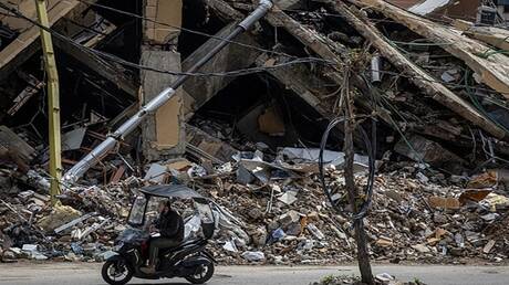 Israel serang fasilitas militer Iran dengan 120 amunisi