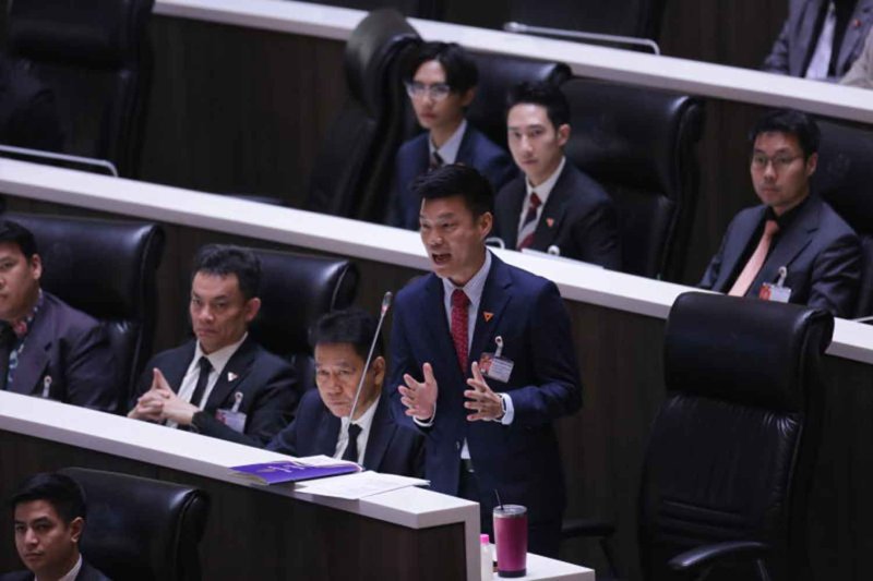 دعوى أخلاقية ضد الحزب الشعبي في تايلاند وتأثيرها