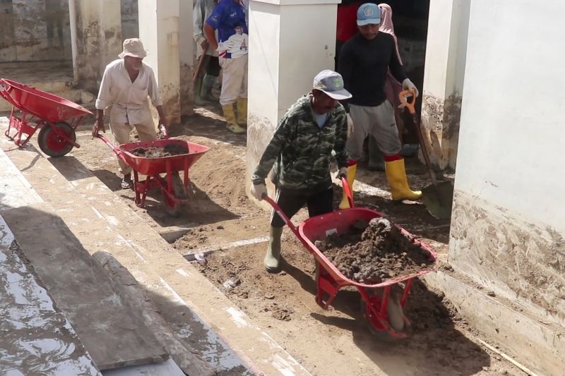 تنظيف الأوحال في آتشي: جهود الحكومة الإندونيسية