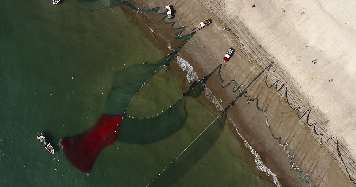 سقوط حطام طائرة مسيرة في الفجيرة