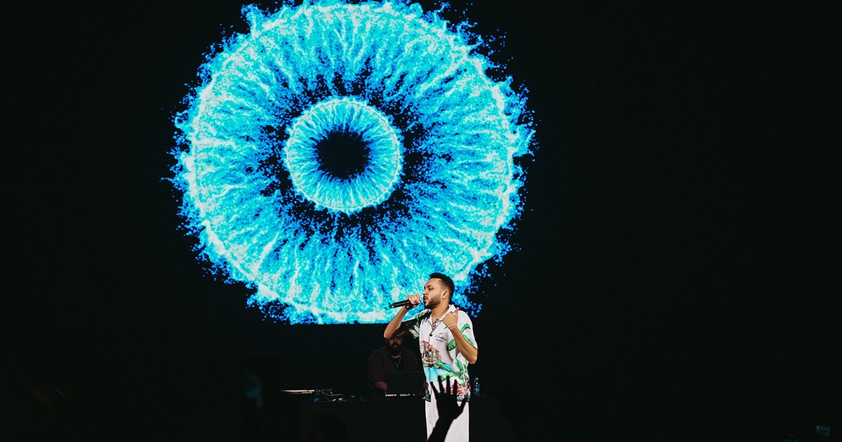 Wegz enflamme l'ambiance avec un concert sous les pyramides