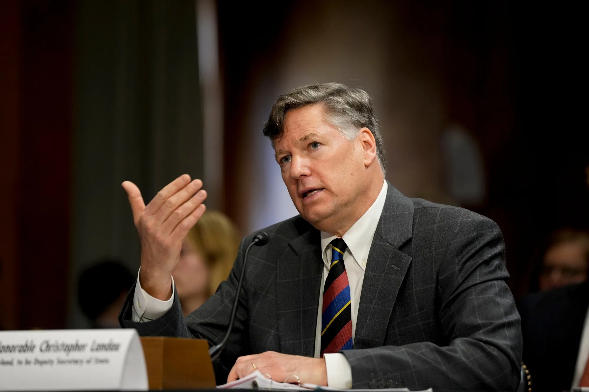 زيارة نائب وزير الخارجية الأمريكي إلى الجزائر لتعزيز الشراكة