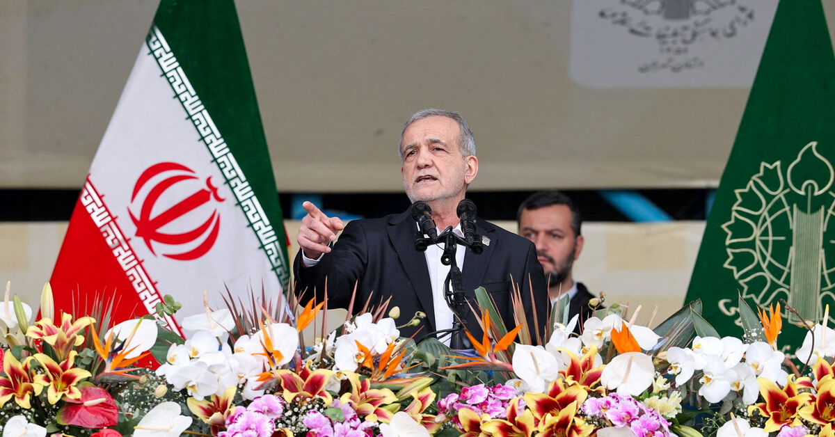 إيران: قادة يتجولون في طهران لإظهار السيطرة