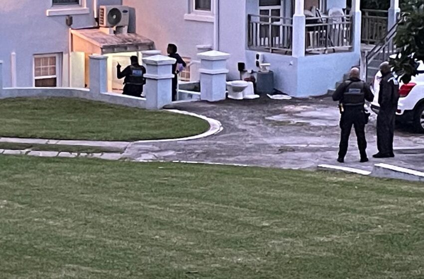 اعتقال أربعة مشتبه بهم في جريمة قتل بإندونيسيا