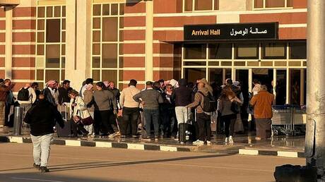 Israéliens quittent via l'aéroport de Taba à prix élevés