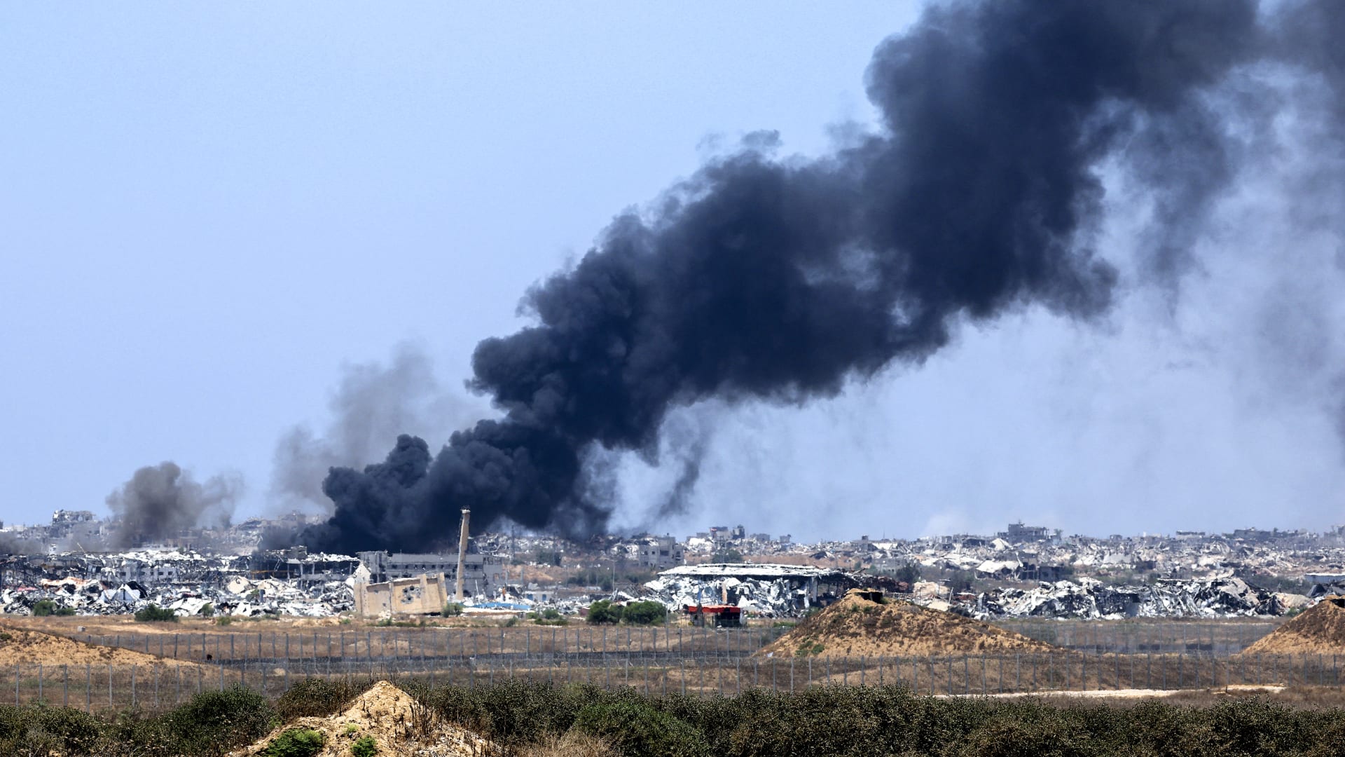 تكلفة مفرطة للذخائر إثر هجمات طهران وقلق فرنسا