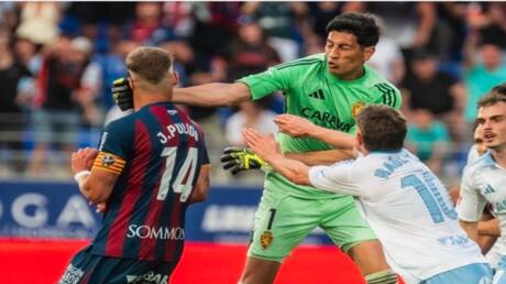 حادثة طرد حارس سرقسطة: لكمة غير متوقعة