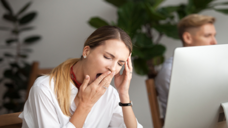 إدمان الإنترنت وتأثيره على النوم