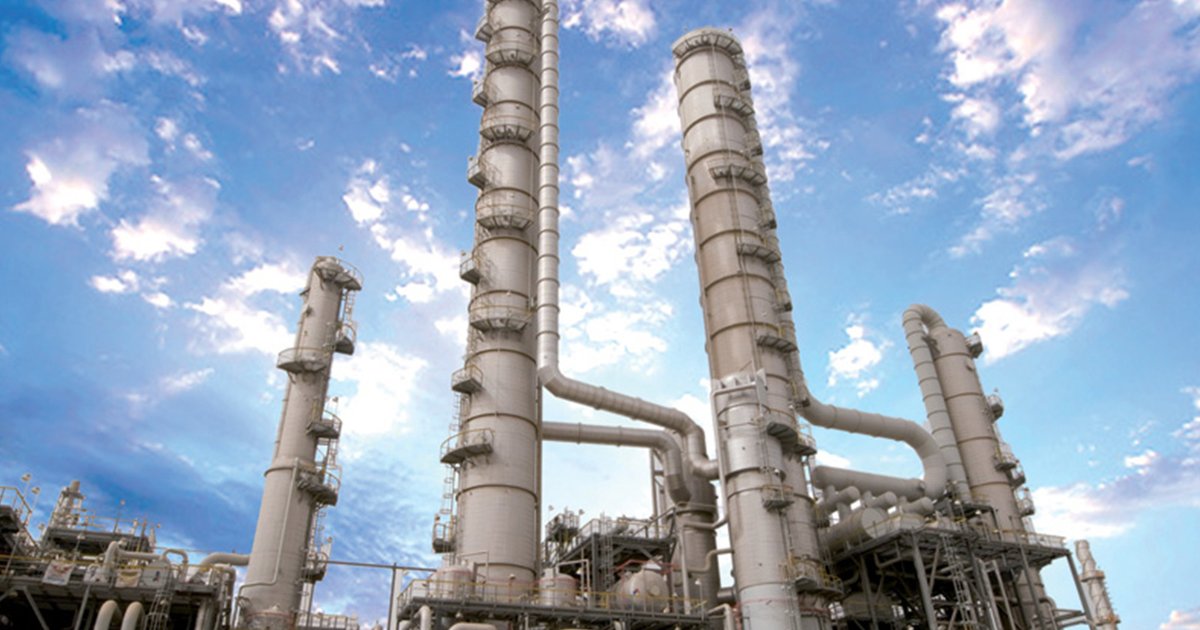 Drone Attack on Kuwait's Ahmadi Refinery Causes Fires