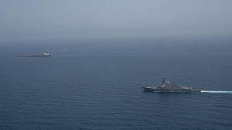 إسرائيل تحذر ترامب من تخفيف الحصار البحري على إيران